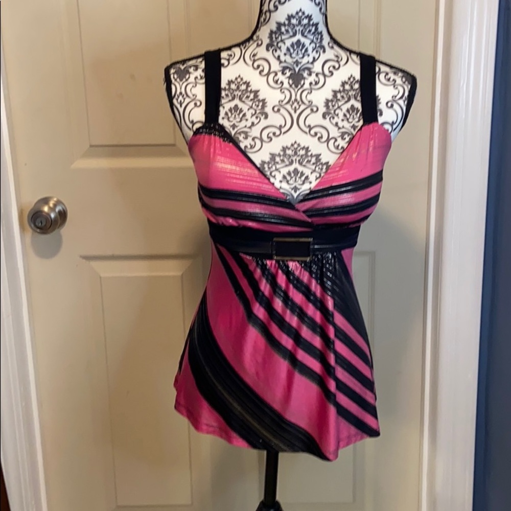 Ginani U.S.A. Pink & Black Tank Top!